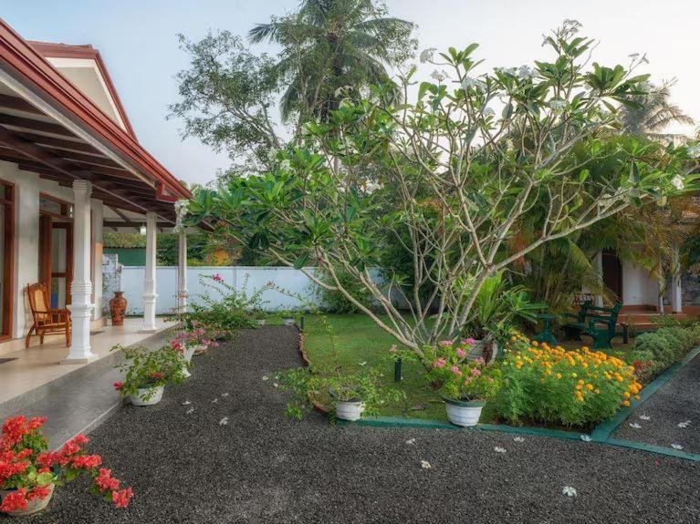Araliya Villa Moragalla Exteriér fotografie